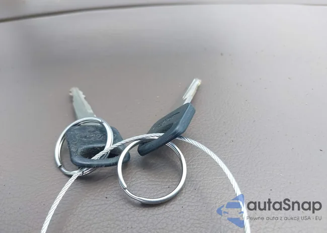 2FMDA514XWBA94923: 42588184