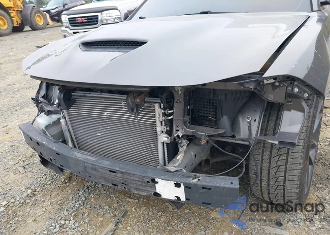 2C3CDXGJ7KH742276: 42588195