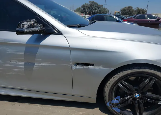 WBAKN9C52GD962015: 42588295