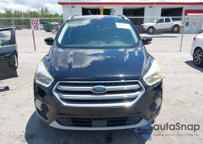 1FMCU0JD2HUF02415: 42588341