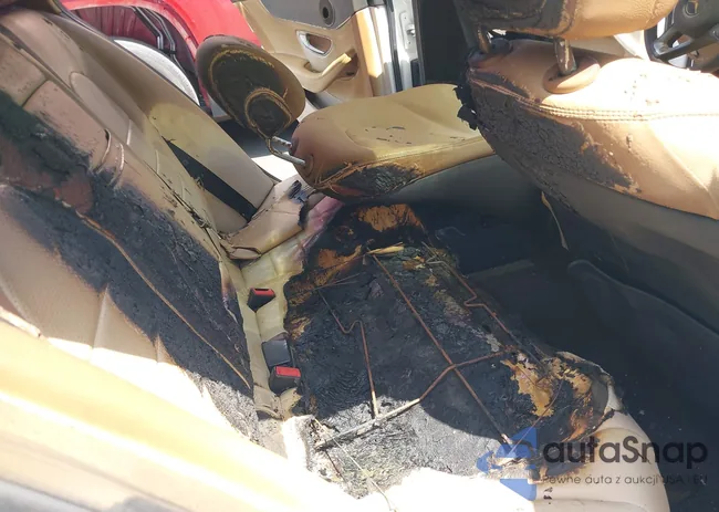 55SWF4KB2FU040586: 42588392