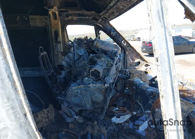 3C6TRVDGXKE519128: 42589456