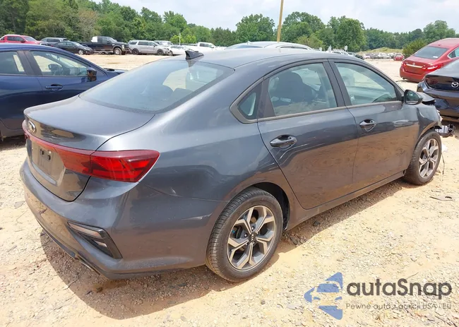 3KPF24ADXME267429: 42589531