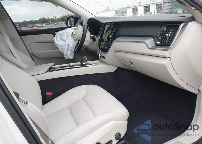 YV4H60DK6R1925870: 42589682