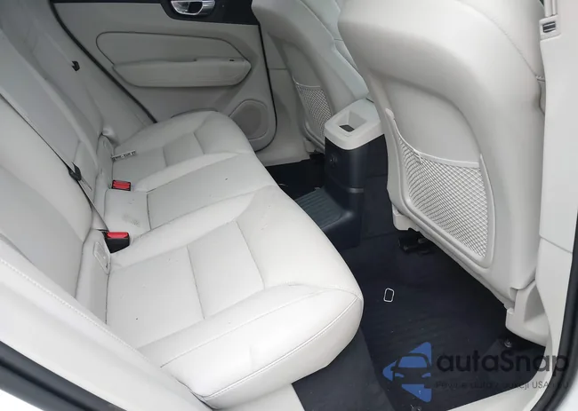 YV4H60DK6R1925870: 42589682