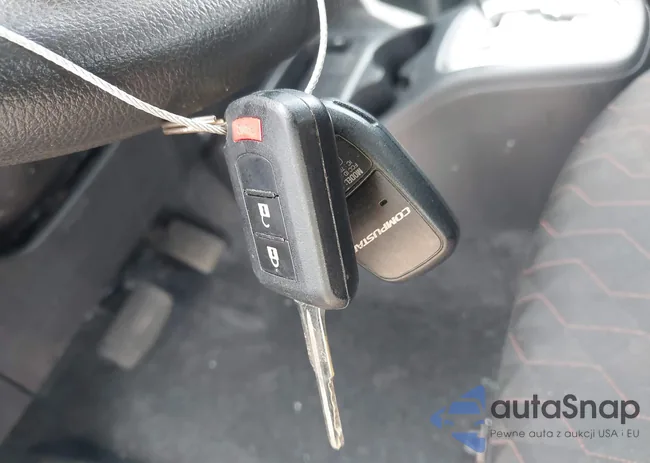 ML32AUHJ9RH007458: 42589688