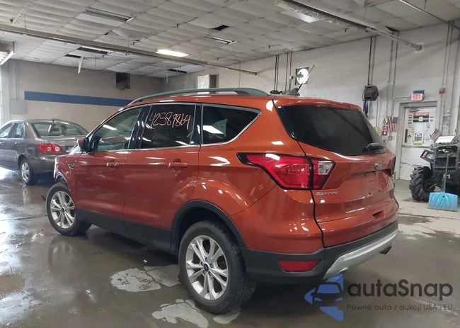 1FMCU0HDXKUB21263: 42589864