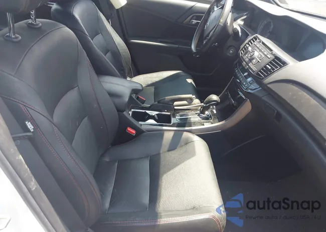 1HGCR2F15HA198810: 42589875