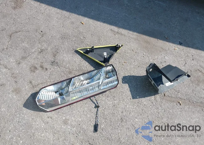 1FTYR2CM2HKB28727: 42589950