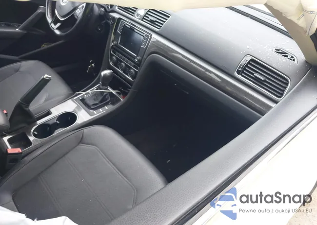 1VWBT7A38GC054119: 42589956