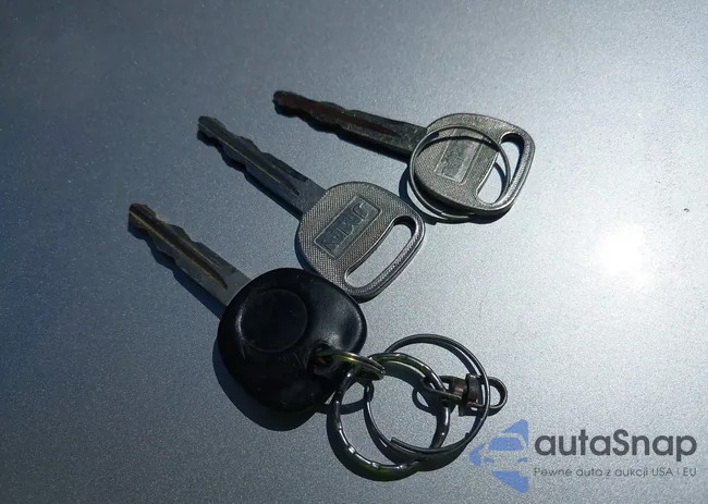 1G8AJ55F56Z106132: 42589974