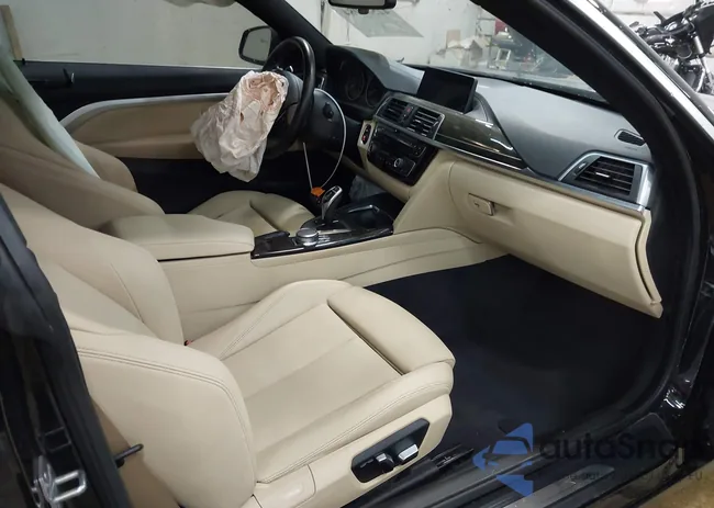 WBA4W3C57KAF91966: 42589984