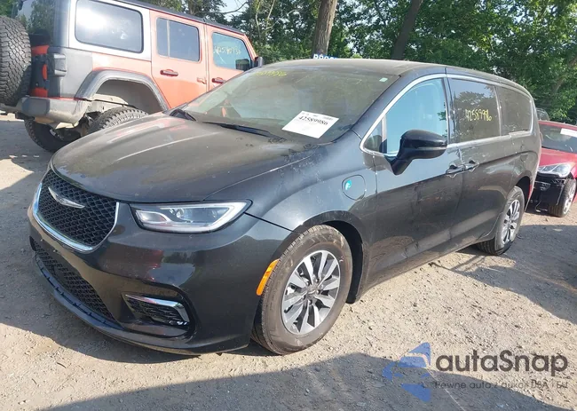 2C4RC1L72PR522982: 42589986