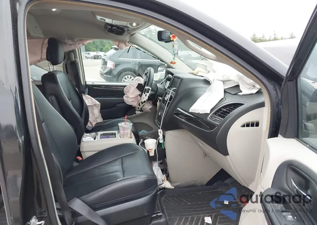 2C4RC1BG1FR619767: 42589048