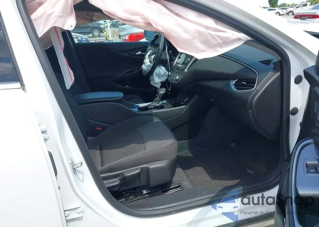 1G1ZC5ST8NF150471: 42589109