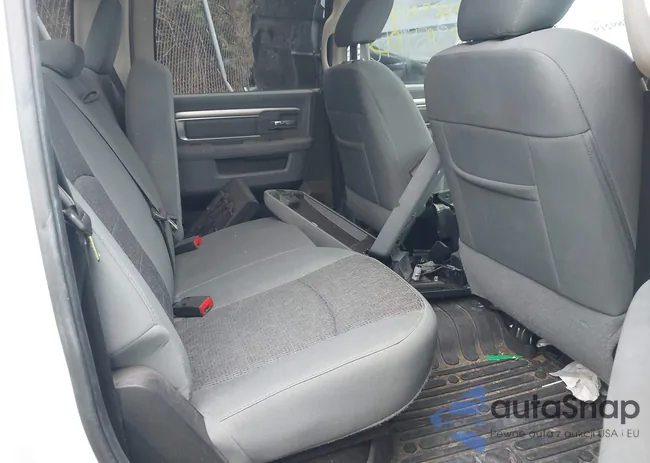 1C6RR7LT3FS673073: 42589219