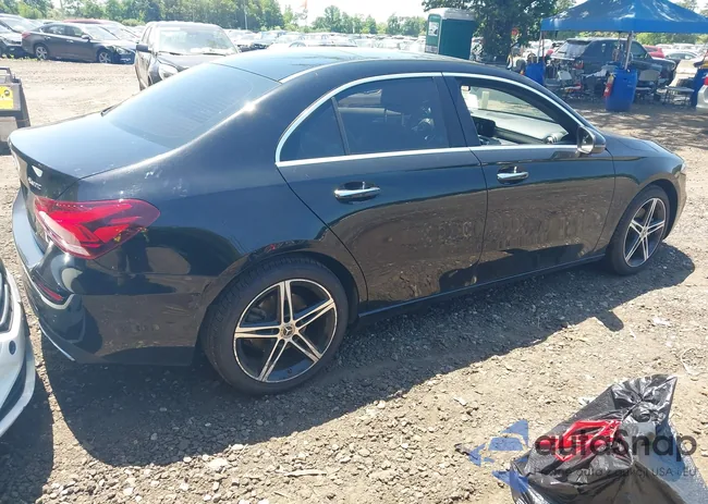 WDD3G4FB9KW018804: 42589265