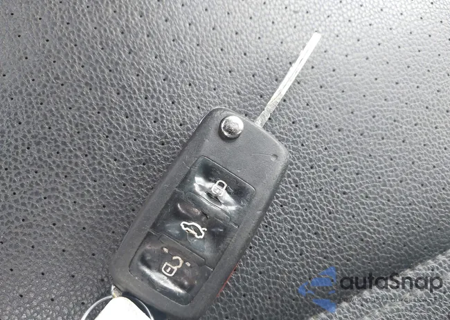 3VWDP7AJ2DM407640: 42589327