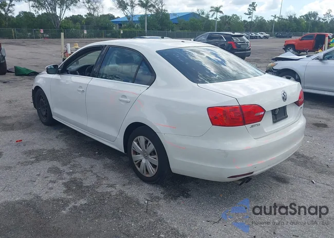 3VWDP7AJ2DM407640: 42589327