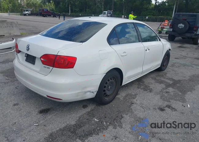 3VWDP7AJ2DM407640: 42589327