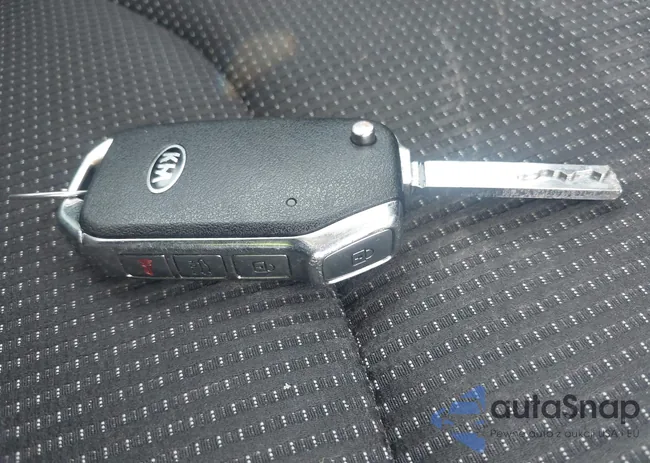 3KPF24AD0ME375235: 42589331