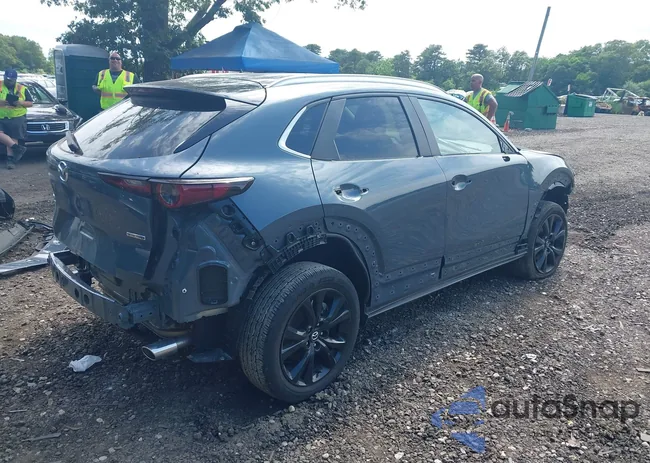 3MVDMBCM4PM558181: 42589333