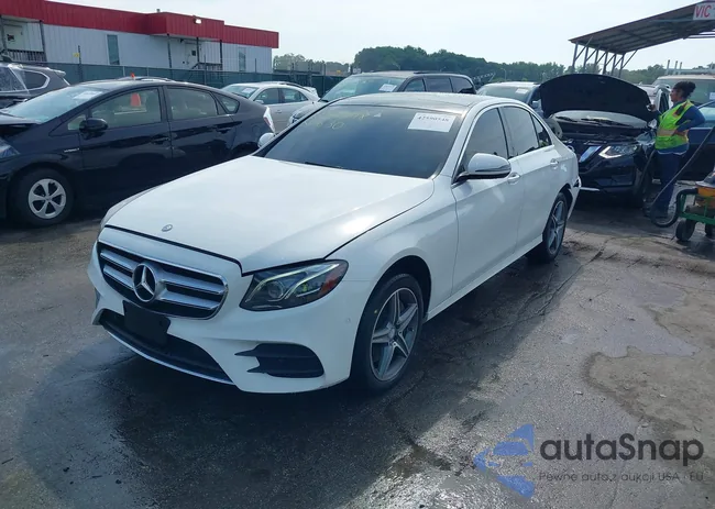 WDDZF4KB4HA070513: 42590548