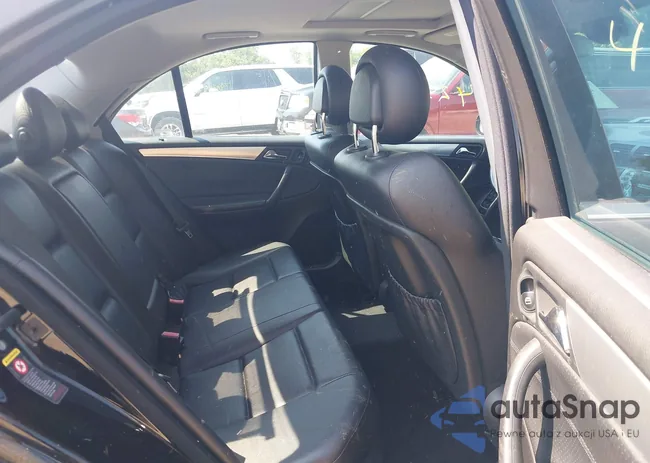 WDBRF40J35F646514: 42590600