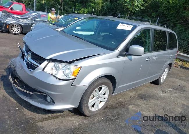 2C4RDGCGXKR773158: 42590635