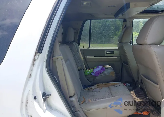 1FMJU1K57AEA07048: 42590731