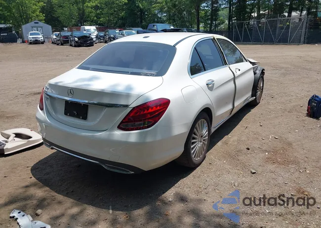 55SWF4JB0HU203952: 42590789