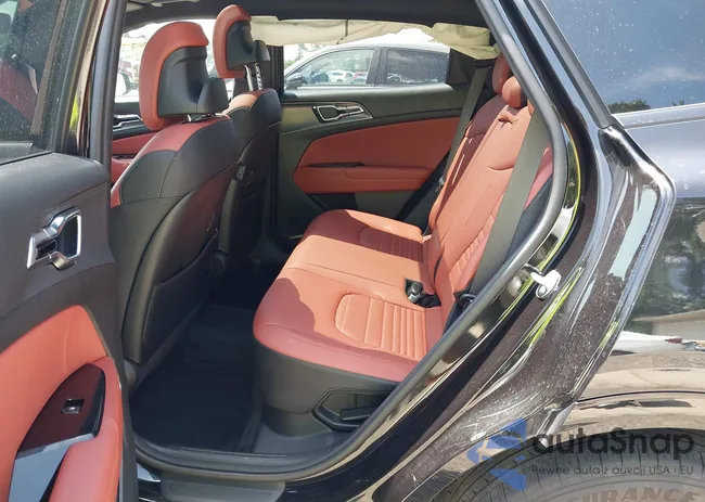 KNDPXCAG8P7075943: 42590853