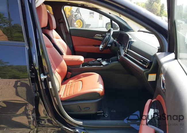 KNDPXCAG8P7075943: 42590853