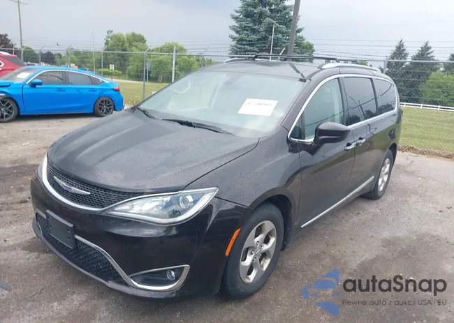 2C4RC1EG6HR747646: 42590903