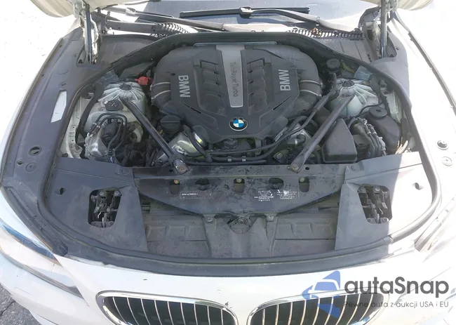 WBAYF8C51DD139735: 42590928