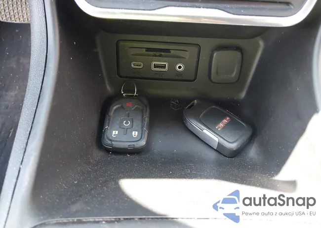 3GKALVEX1JL311752: 42590099