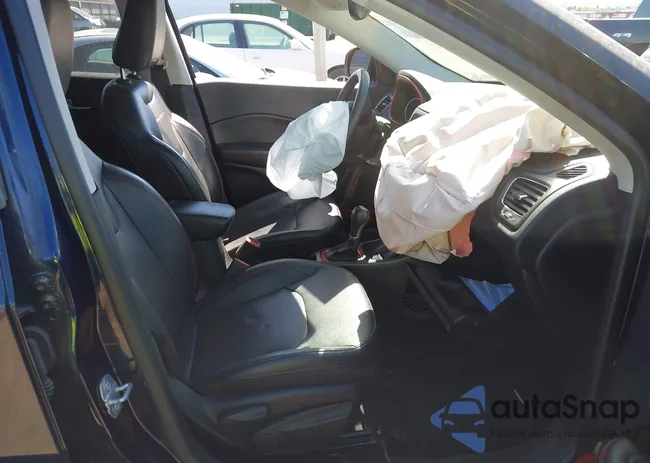 3C4NJDDB1HT627603: 42590132