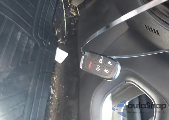 1C3CCCAB1FN657802: 42590137