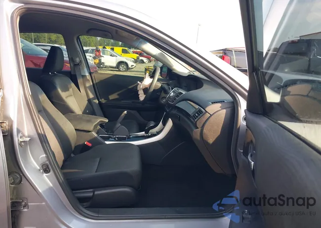 1HGCR2F30GA205971: 42590203