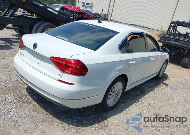 1VWBT7A3XGC067745: 42590337