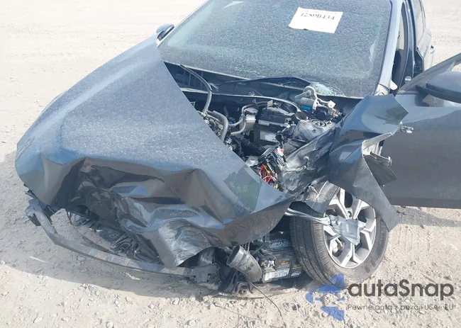 3KPF24AD5LE147732: 42590434