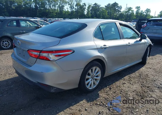 4T1B11HK0JU145014: 42591597