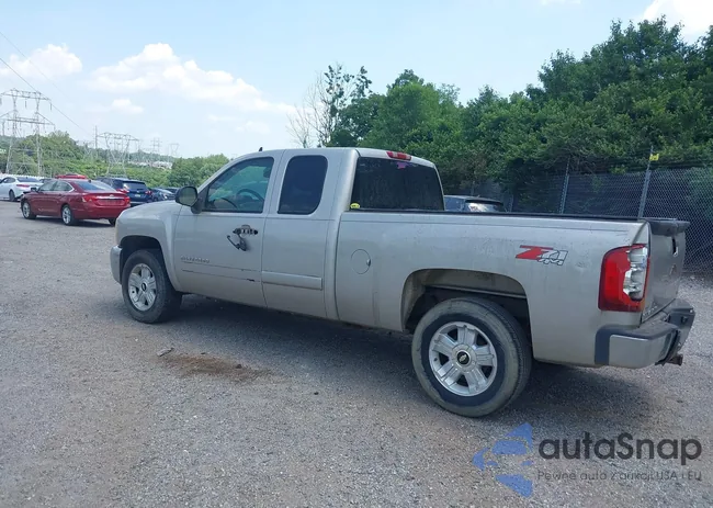 2GCEK19JX71581345: 42591634