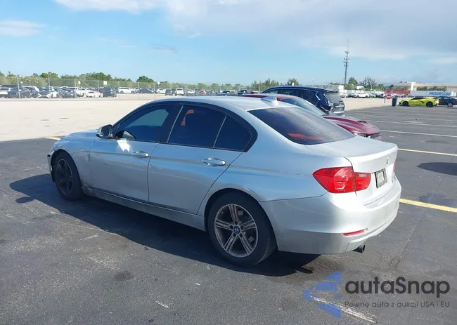 WBA3B1G53FNT05936: 42591667