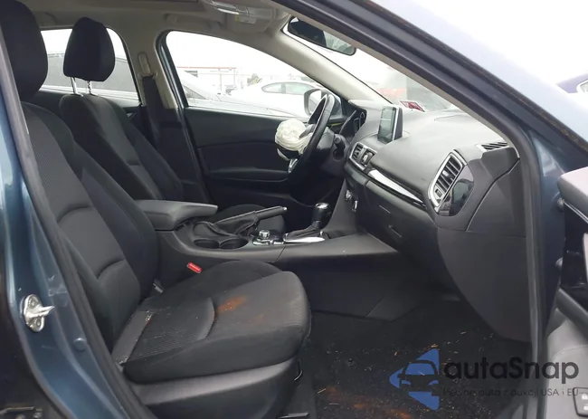 3MZBM1V76FM236681: 42591700