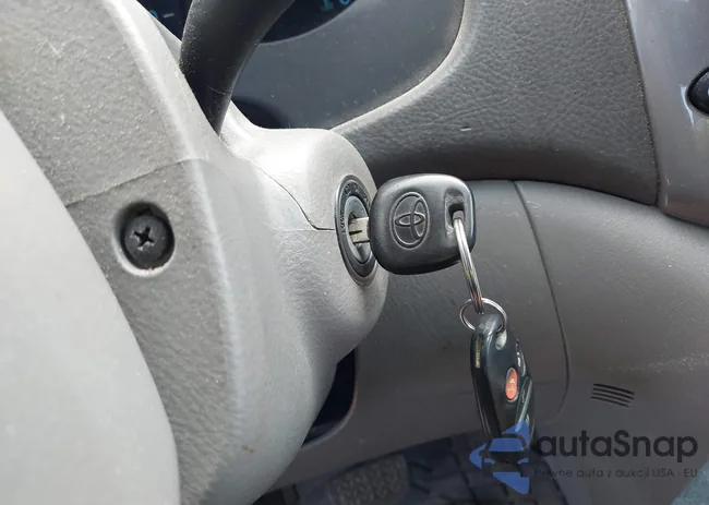 5TDBK23C28S013992: 42591757