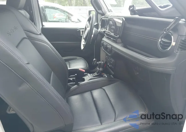 1C4RJXP61RW193907: 42591776