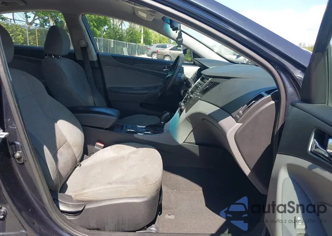 5NPEB4AC8EH846838: 42591840