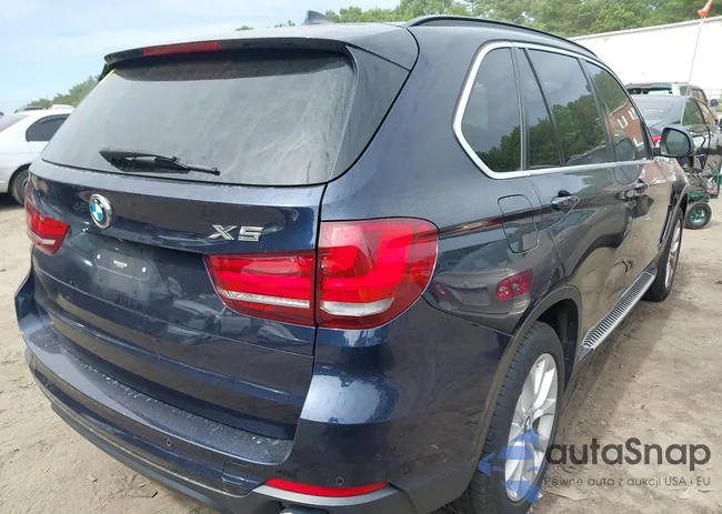 5UXKR0C52G0P32077: 42591872