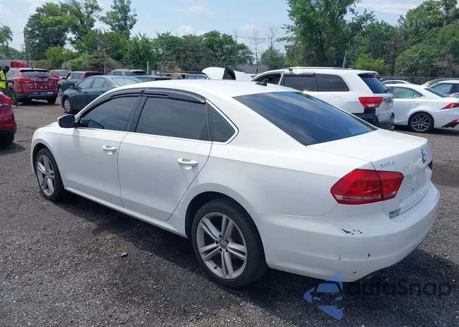 1VWBT7A38EC110850: 42591992